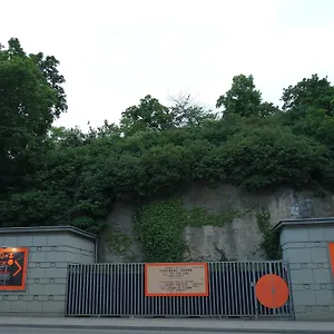  Hostel 10-z Bunker